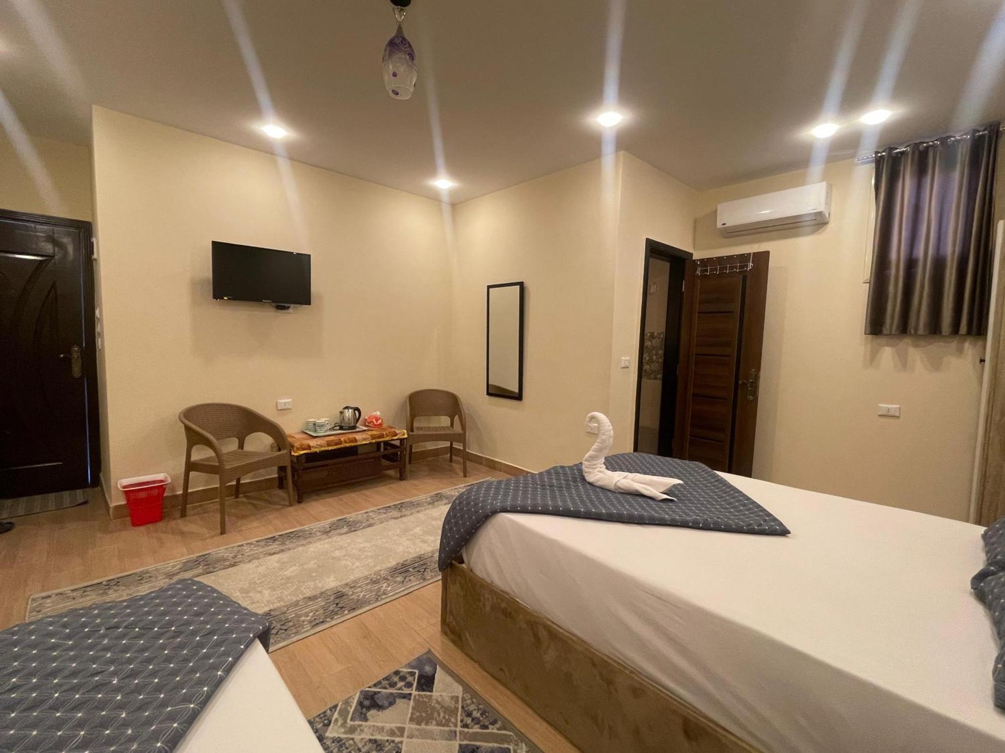 King Ali Pyramids View Inn Kafret el-Gabal エクステリア 写真